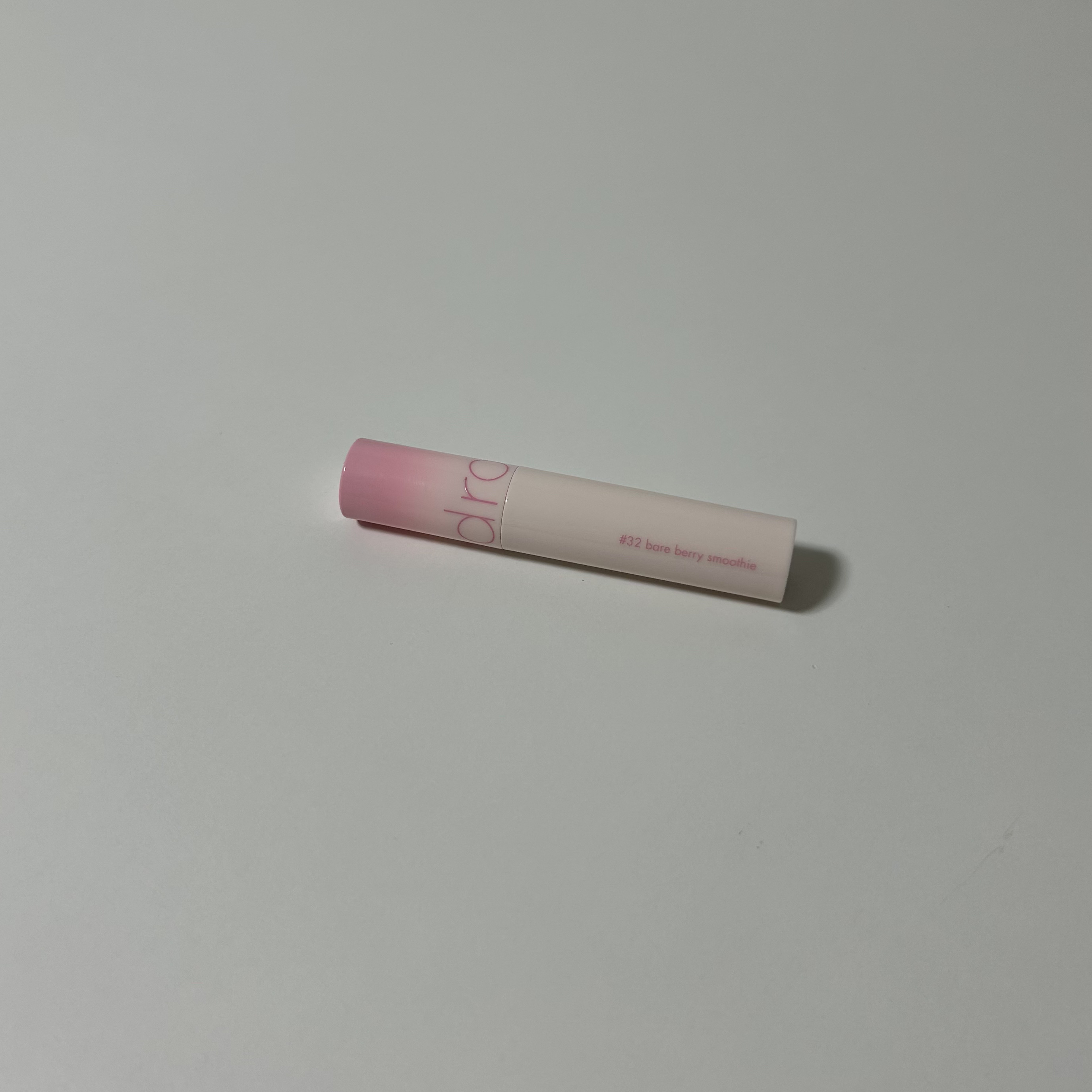 ジューシーラスティングティント 32 ベアベリースムージー(BARE BERRY SMOOTHIE)/rom&nd/リップティントを使ったクチコミ（1枚目）