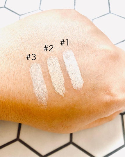 sui on LIPS 「\顔の印象が変わる✨💜/#海外メイクには欠かせない‼️眉用ハイ..」(4枚目)