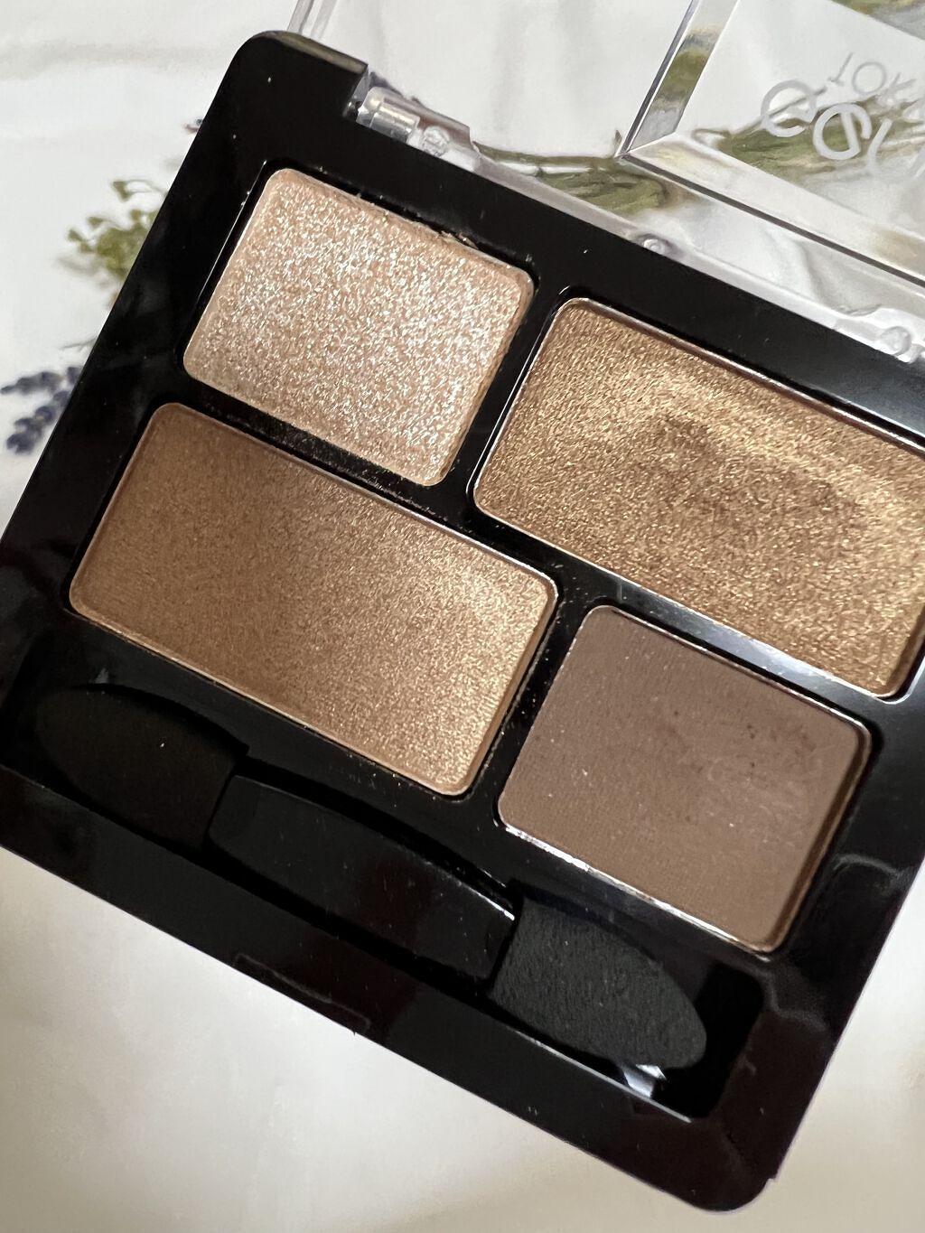 リラクシーアイシャドウ/GENE TOKYO/アイシャドウパレットを使ったクチコミ（2枚目）