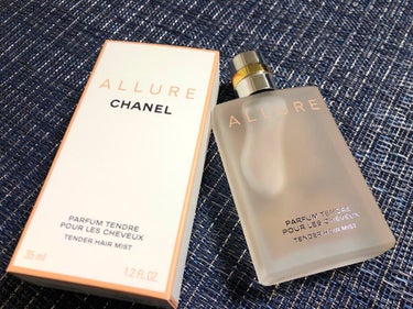 CHANEL アリュール テンダー ヘア ミストのクチコミ「CHANEL
アリュール テンダー ヘア ミスト

その人の体温によって香りが変わる
ユニーク.....」（2枚目）