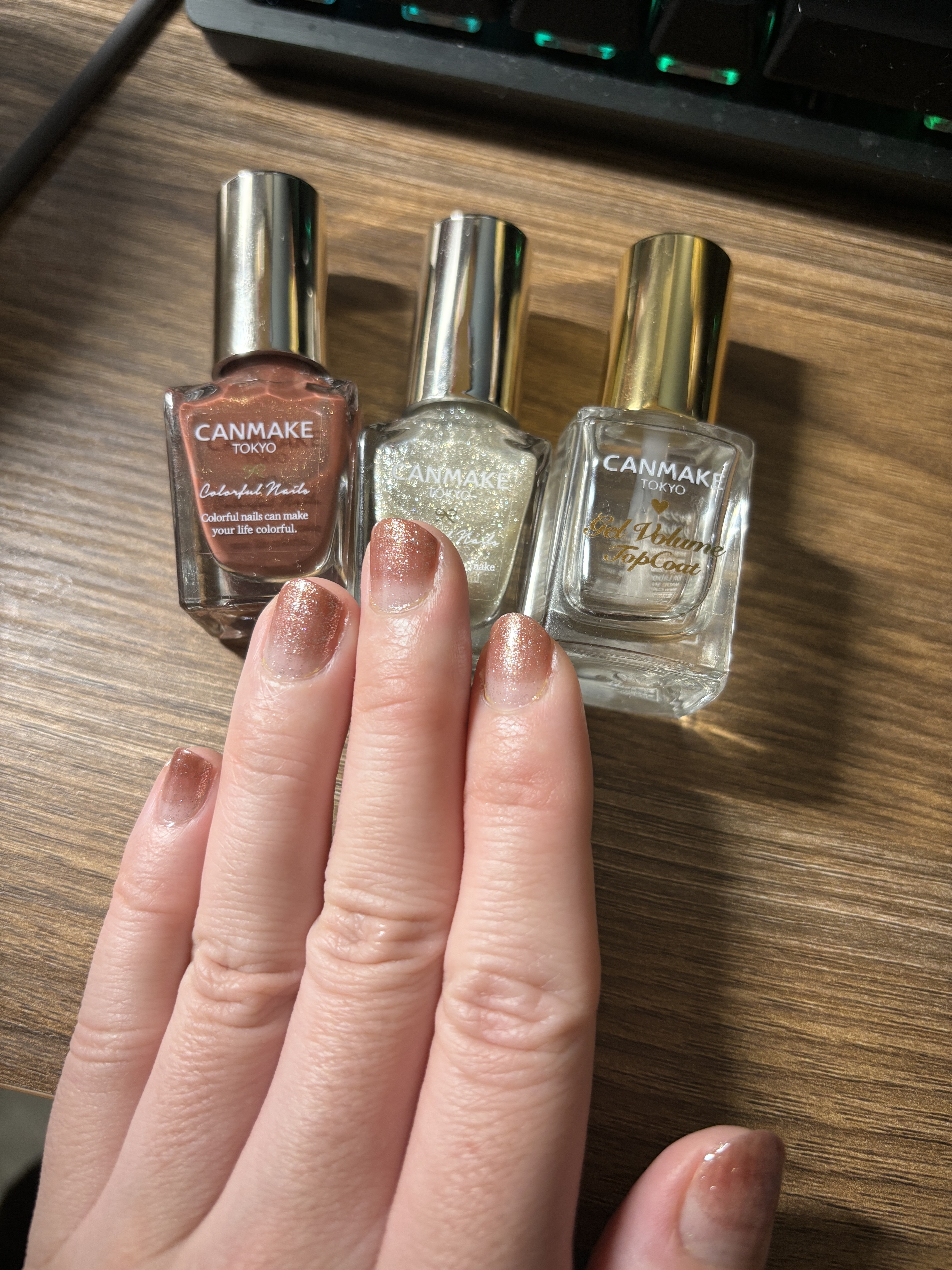 カラフルネイルズ/キャンメイク/マニキュアを使ったクチコミ（1枚目）