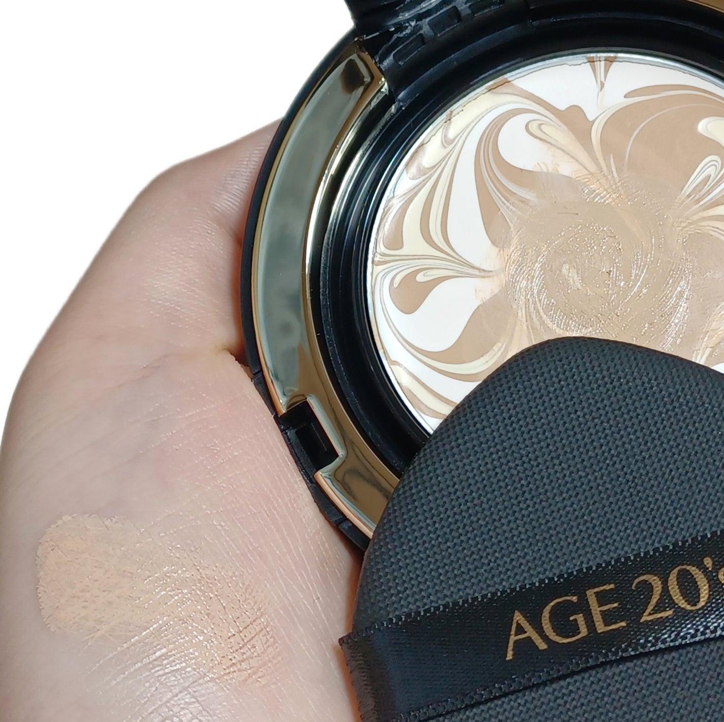 SIGNATURE ESSENCE COVER PACT /AGE20’s/クリーム・エマルジョンファンデーションを使ったクチコミ(4枚目)