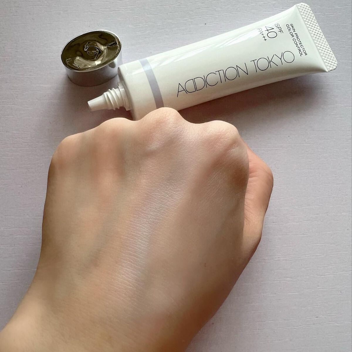 アディクション スキンプロテクター カラーコントロール SPF 40 PA+++/ADDICTION/化粧下地を使ったクチコミ(3枚目)