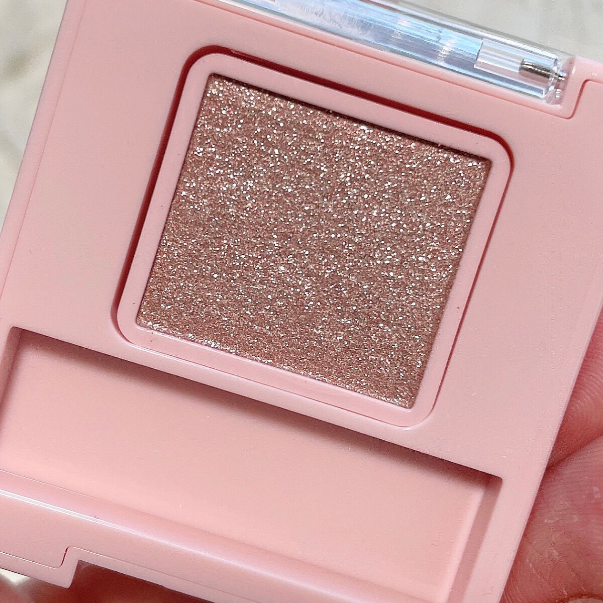 フーミー シングルラメシャドウ/WHOMEE/単色アイシャドウを使ったクチコミ(2枚目)