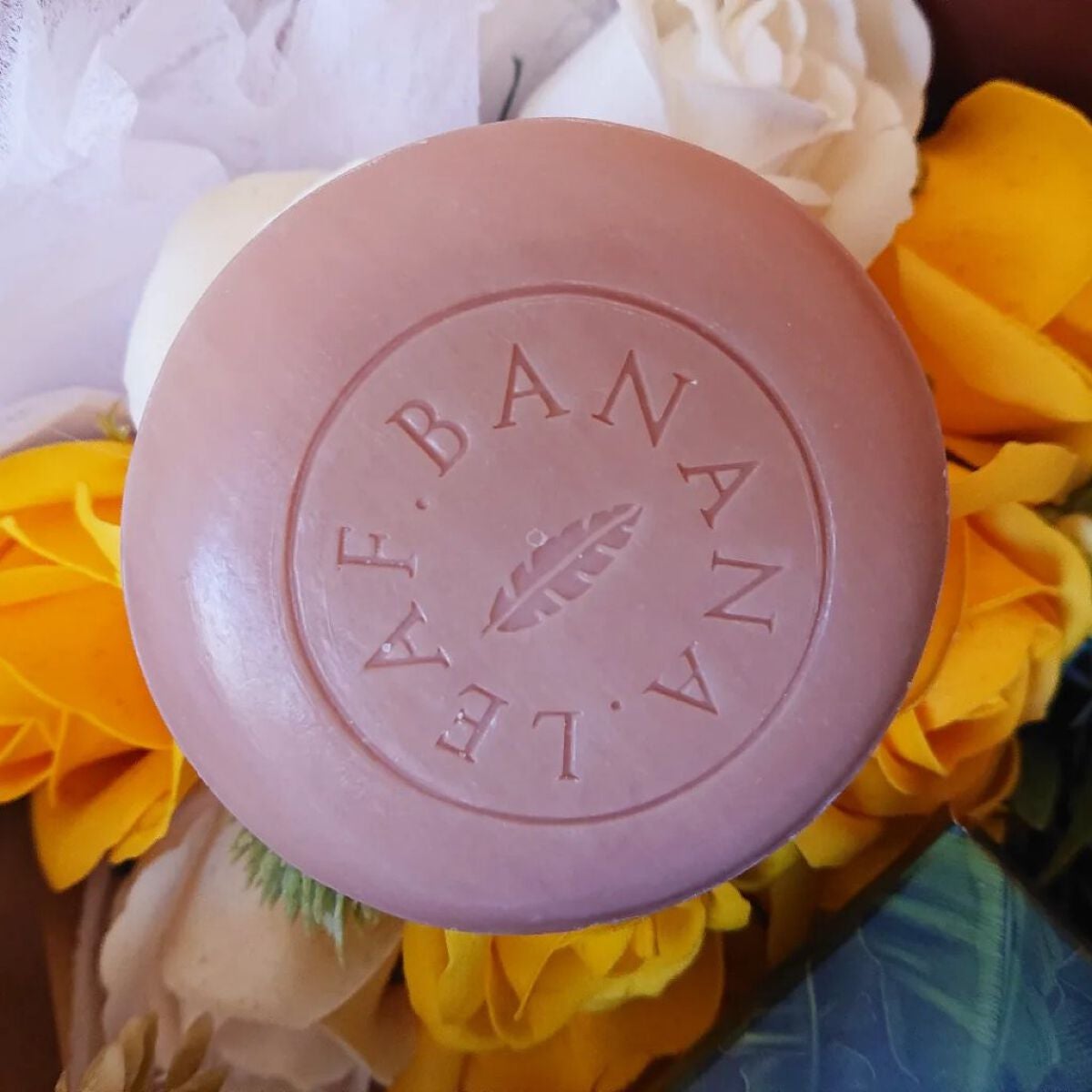 ニキビ&体臭ケアせっけん BANANA LEAF(バナナリーフ) /BANANA LEAF/ボディ石鹸を使ったクチコミ(2枚目)