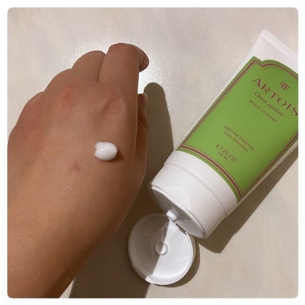 ARTOIS ボディクリーム Orris amberのクチコミ「なめらかでサラッと軽い使い心地が好きです❤️
なんといっても香りがすごくいい😆
上質な香りをま.....」(2枚目)