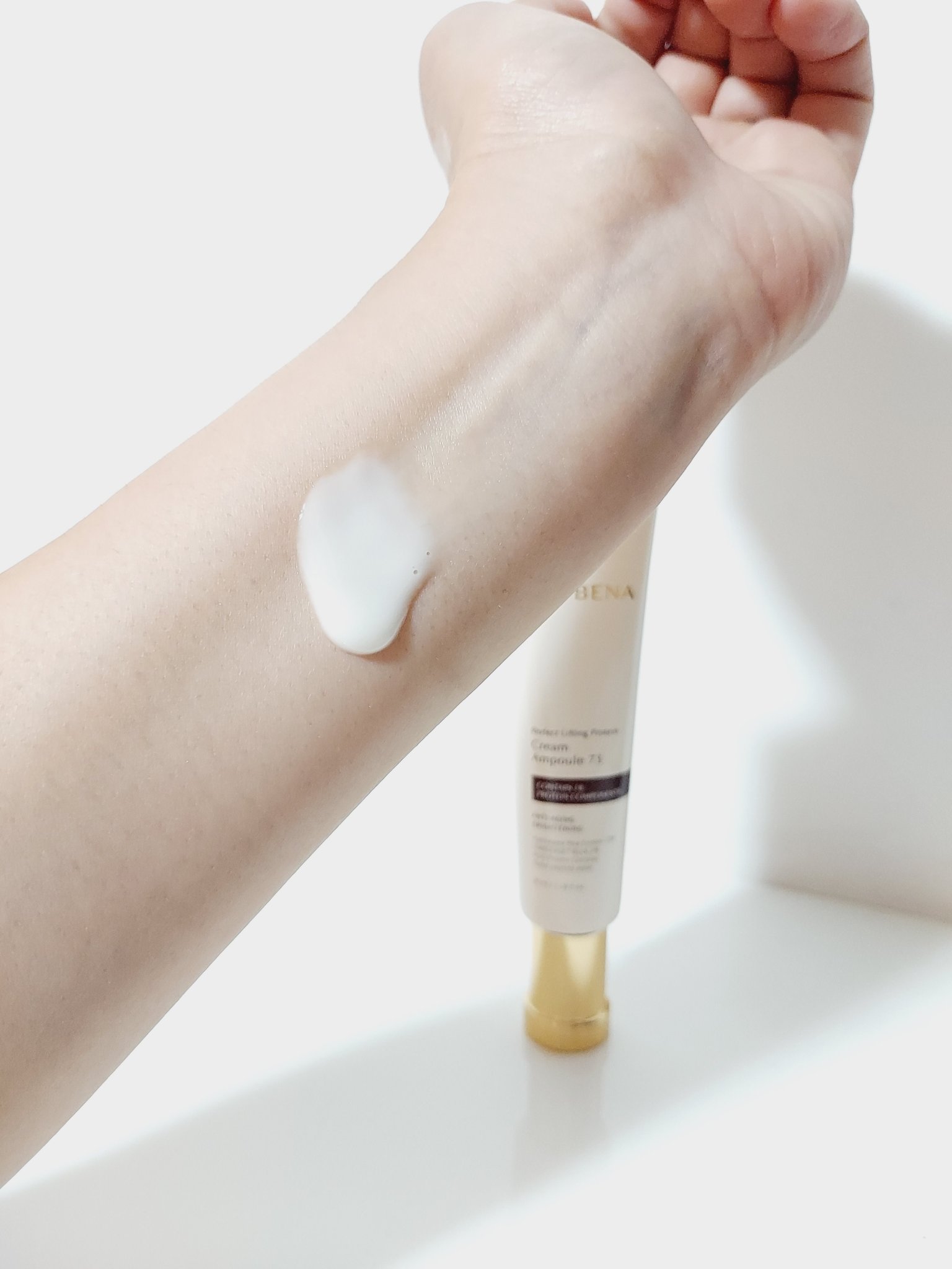 73シワクリーム/MAYBENA/フェイスクリームを使ったクチコミ（2枚目）