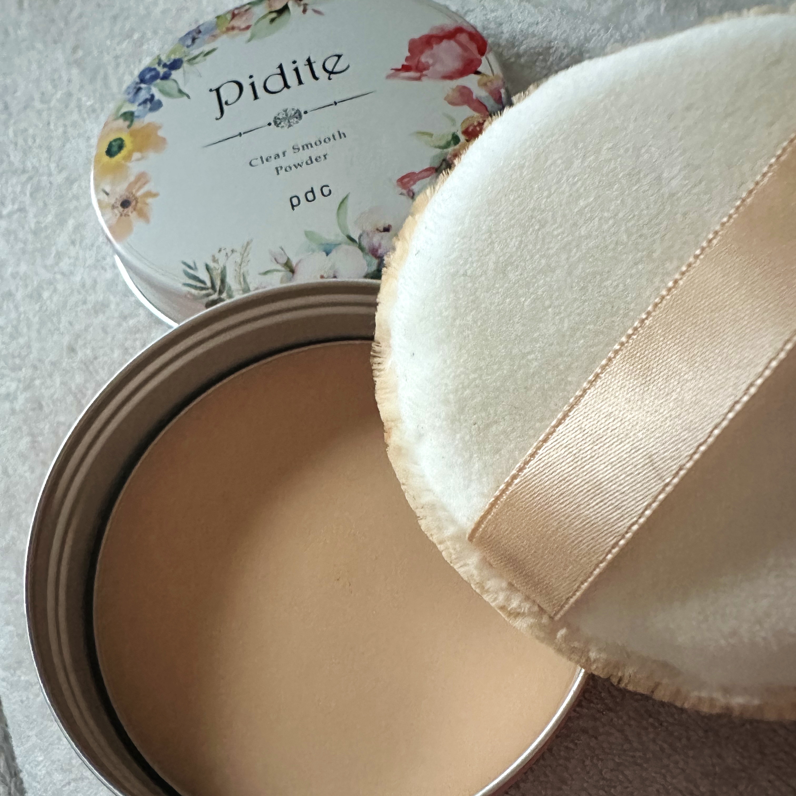 ピディット　クリアスムースパウダー 02 ナチュラルクリアベージュ/pdc/プレストパウダーを使ったクチコミ（3枚目）