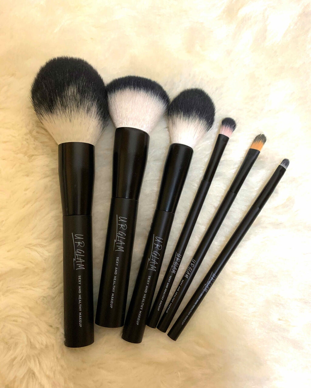 milky on LIPS 「#URGLAMダイソー3店舗行って、あったブラシ全部買っても集..」(1枚目)