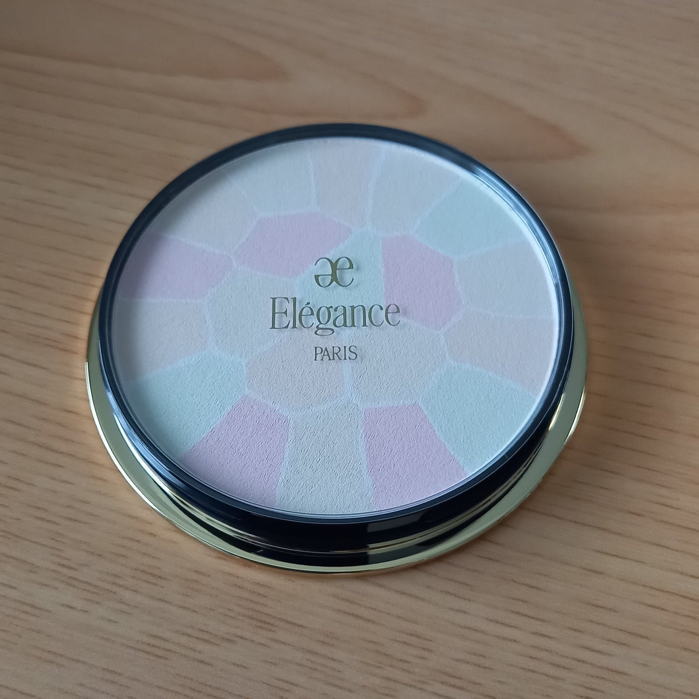 エレガンス ラ プードル オートニュアンス リクスィーズ/Elégance/プレストパウダーを使ったクチコミ(2枚目)