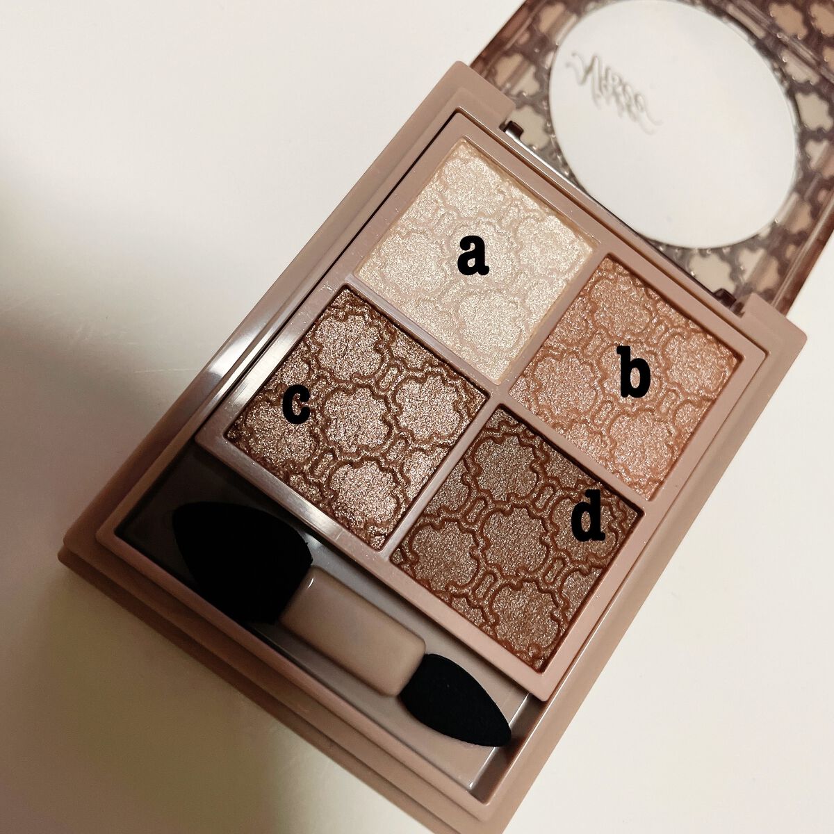 グロッシーリッチ アイズ N/Visée/アイシャドウパレットを使ったクチコミ（1枚目）