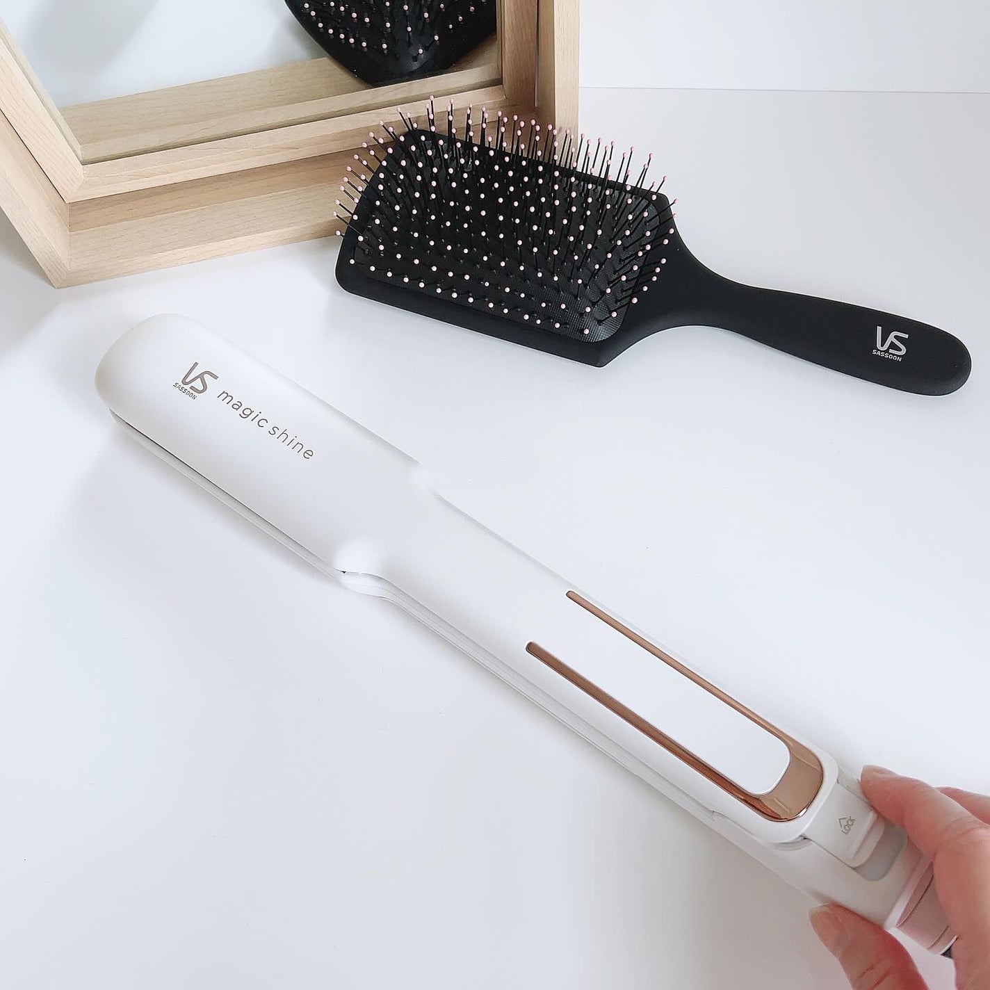 スチームストレートアイロン VSS-9920/WJ/ヴィダルサスーン/ストレートアイロンを使ったクチコミ(2枚目)