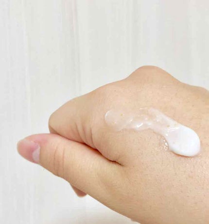 ナイトリニューハンドクリーム/コエンリッチQ10/ハンドクリームを使ったクチコミ(2枚目)