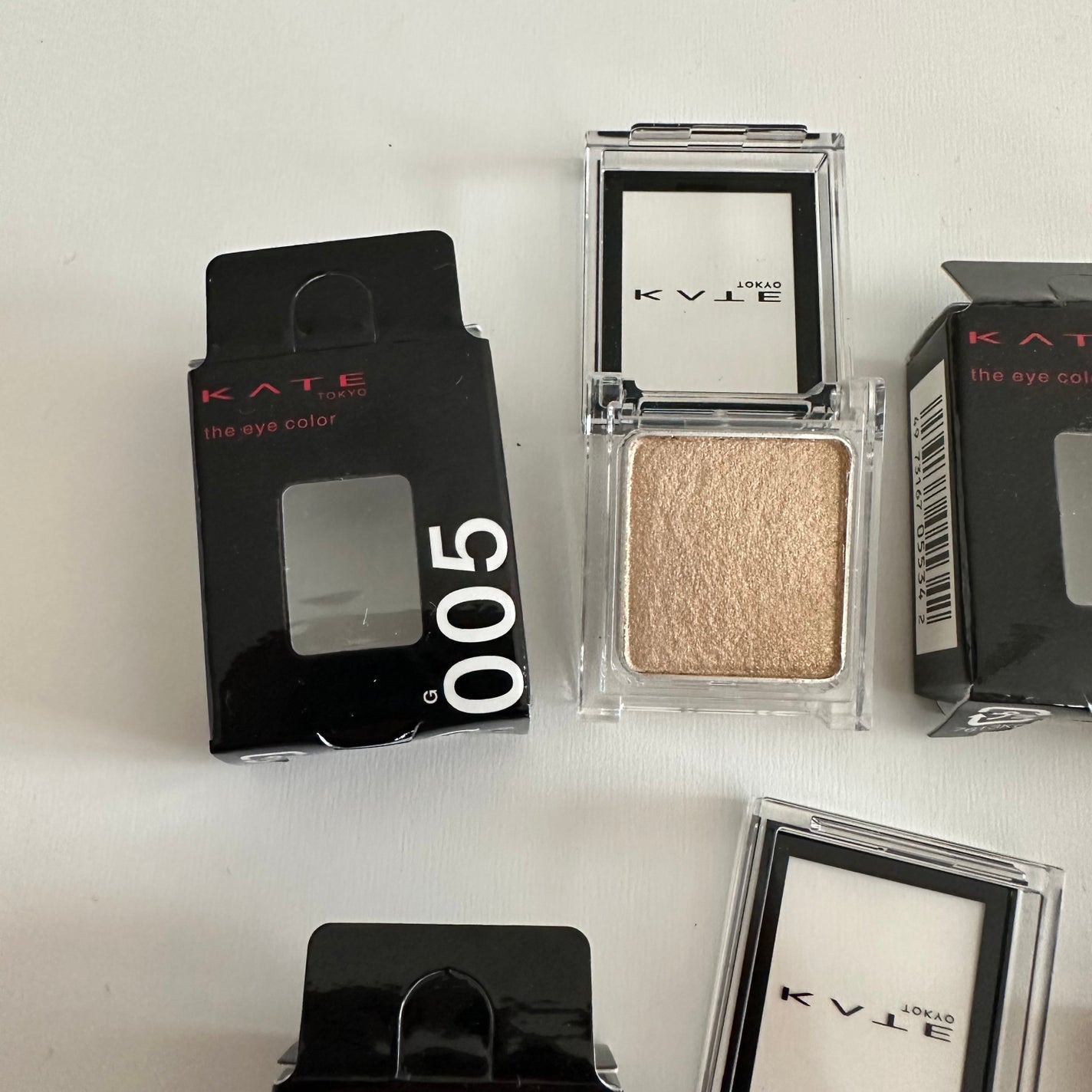 ケイト ザ アイカラー/KATE/単色アイシャドウを使ったクチコミ(6枚目)