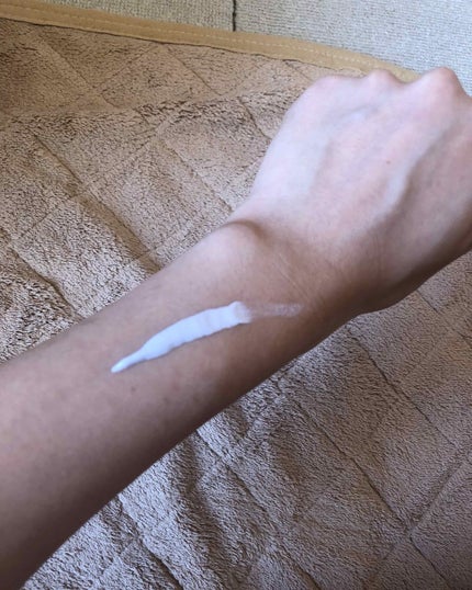 スキンアクア トーンアップUVエッセンス/スキンアクア/日焼け止めクリームを使ったクチコミ(2枚目)