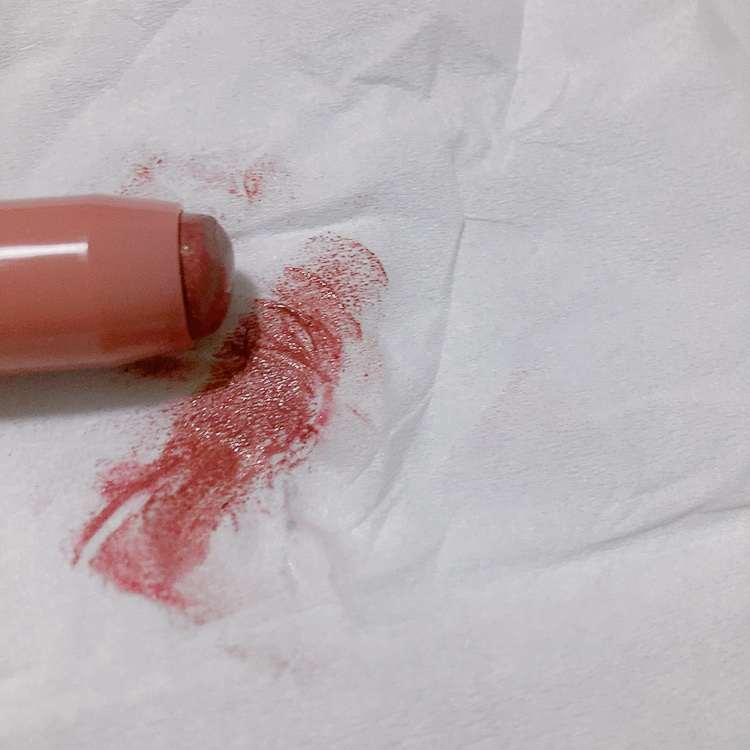 REVLON バーム ステインのクチコミ「REVLON
バーム ステイン

太いペンシルタイプの
リップスティックです。

繰り出して描.....」（3枚目）