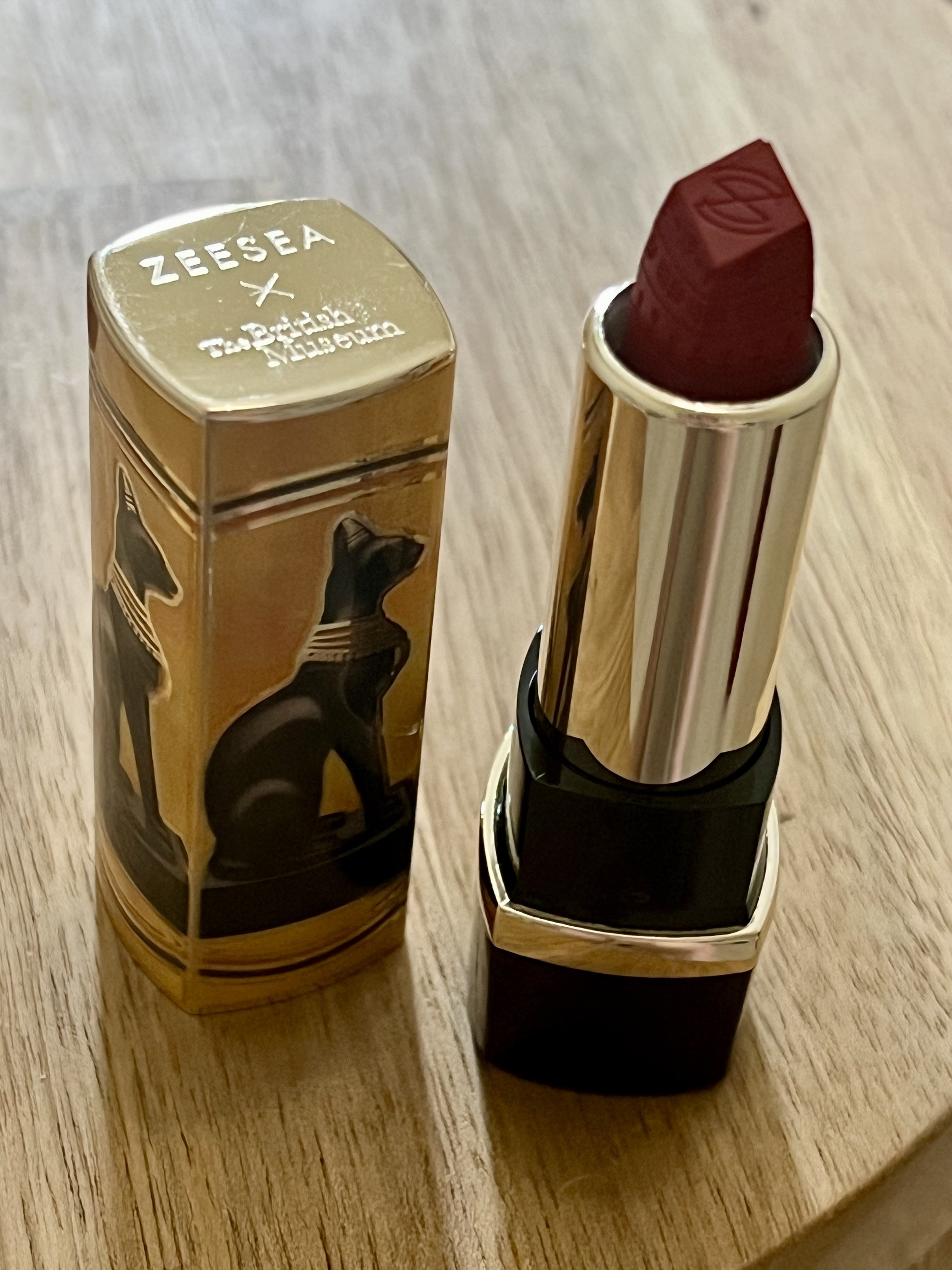エジプトシリーズ シルキーリップスティック/ZEESEA/口紅を使ったクチコミ（1枚目）