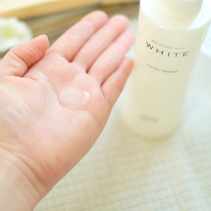 モイスチュアマイルドホワイト パーフェクトエッセンス/モイスチュアマイルド ホワイト/オールインワン化粧品を使ったクチコミ(4枚目)