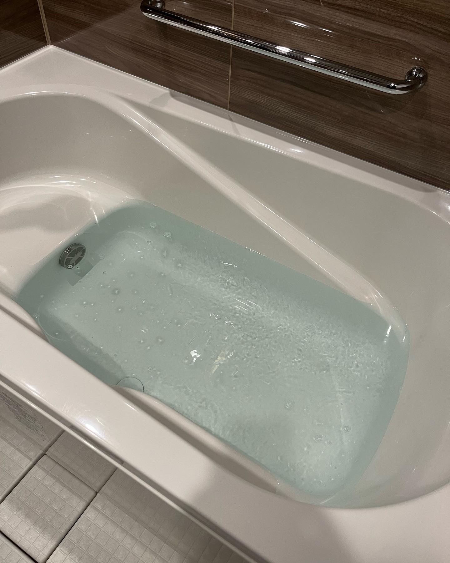 カーミングリラックスバスオイル/favs/保湿系入浴剤を使ったクチコミ（3枚目）