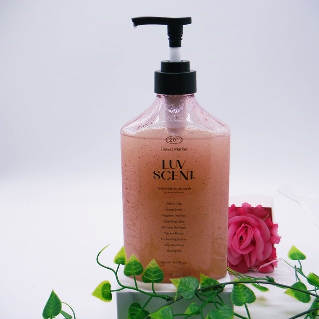 スクラブボディウォッシュ フラワーマーケット ホワイトチューリップ/LUV SCENT/ボディスクラブを使ったクチコミ(4枚目)