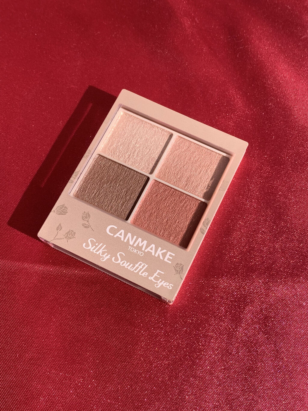 シルキースフレアイズ（マットタイプ）/キャンメイク/アイシャドウパレットを使ったクチコミ（3枚目）