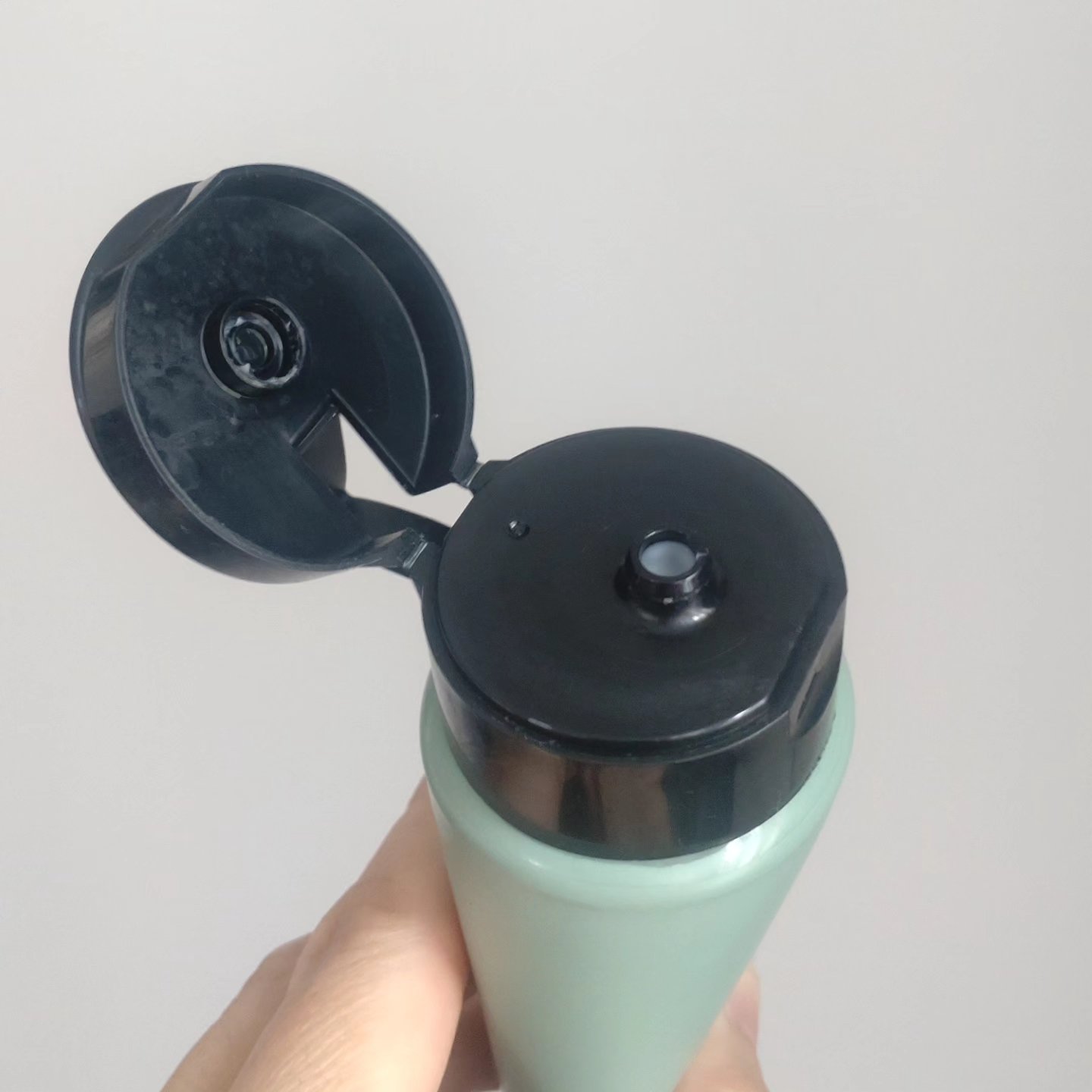 スカルプ＆ヘア シャンプー/トリートメント リフレッシュ/wicot/市販シャンプーを使ったクチコミ（3枚目）