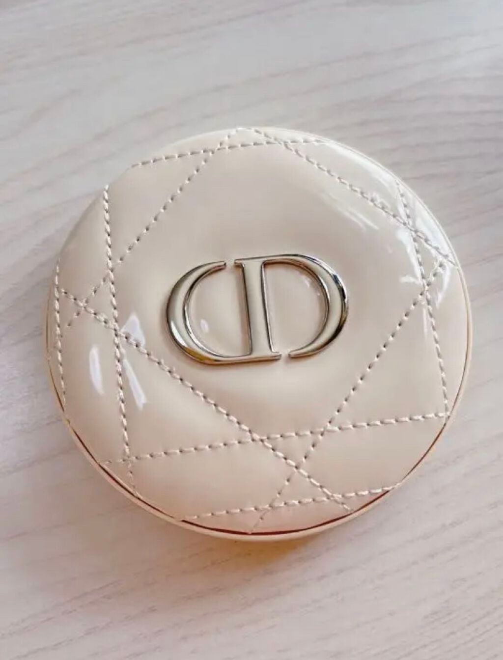 ディオールスキン フォーエヴァー クチュール ルミナイザー/Dior/プレストパウダーを使ったクチコミ(4枚目)