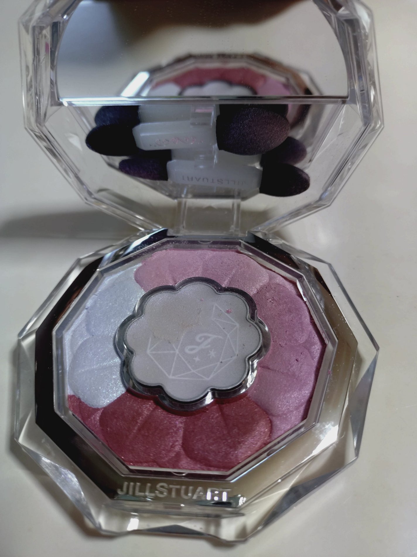 ジルスチュアート ブルームクチュール アイズ/JILL STUART/アイシャドウパレットを使ったクチコミ(1枚目)