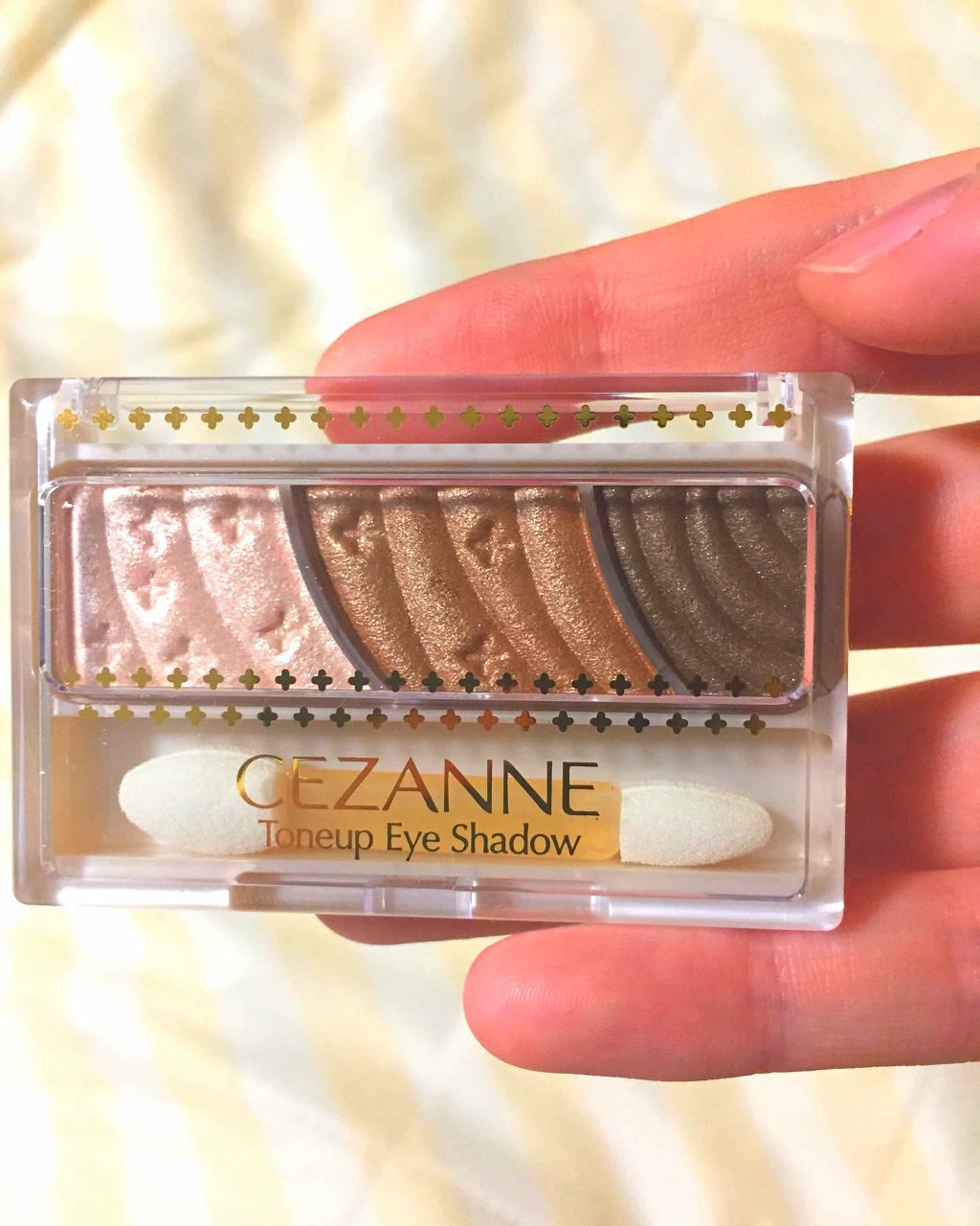 トーンアップアイシャドウ/CEZANNE/アイシャドウパレットを使ったクチコミ（1枚目）