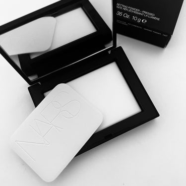 ライトリフレクティングセッティングパウダー　プレスト　N/NARS/プレストパウダー by kimi🦢フォロバ