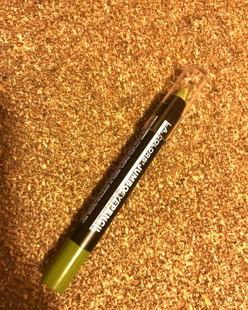 サンキューマート アイライナーのクチコミ「

サンキューマートで買った、L.A COLORSのJUMBO EYEPENCIL 色はCP4.....」（1枚目）