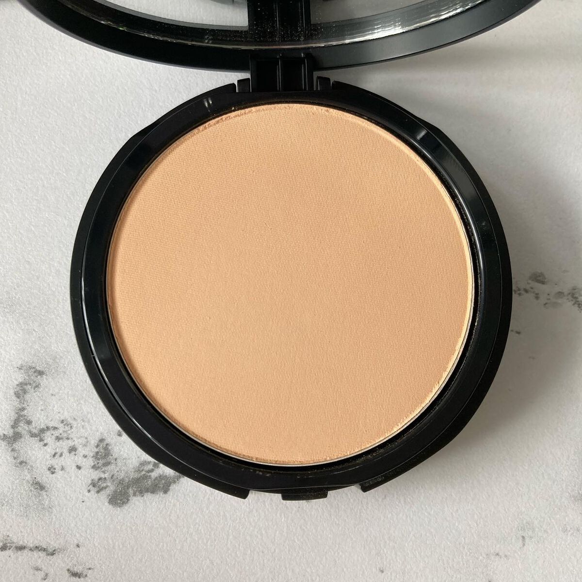 ベアプロ 16HR パウダー ファンデーション/bareMinerals/パウダーファンデーションを使ったクチコミ(2枚目)