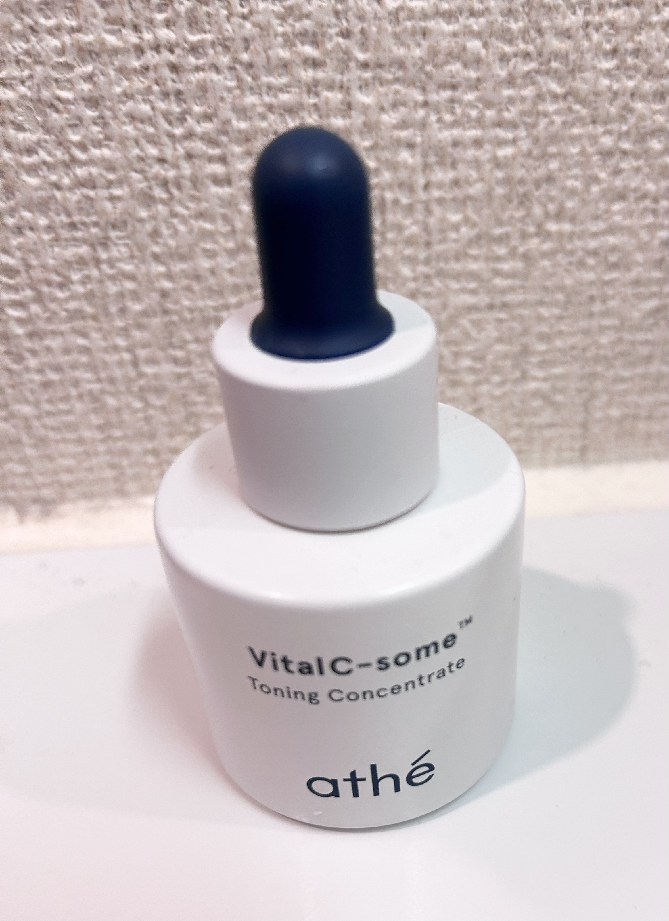 athé バイタルC サム™ TN コンセントレイトのクチコミ「athe
アテバイタル シゾーム トーニング コンセントレート

シミ、くすみの改善
肌の表面.....」（1枚目）