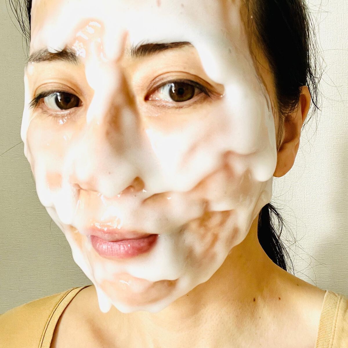 Shiho Arai on LIPS 「・・ザビーメゾンスパークリングマスク使ってみました。これは、と..」(4枚目)
