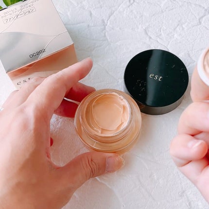 エスト フローレス コンシーリング クリームファンデーション/est/クリーム・エマルジョンファンデーションを使ったクチコミ(2枚目)