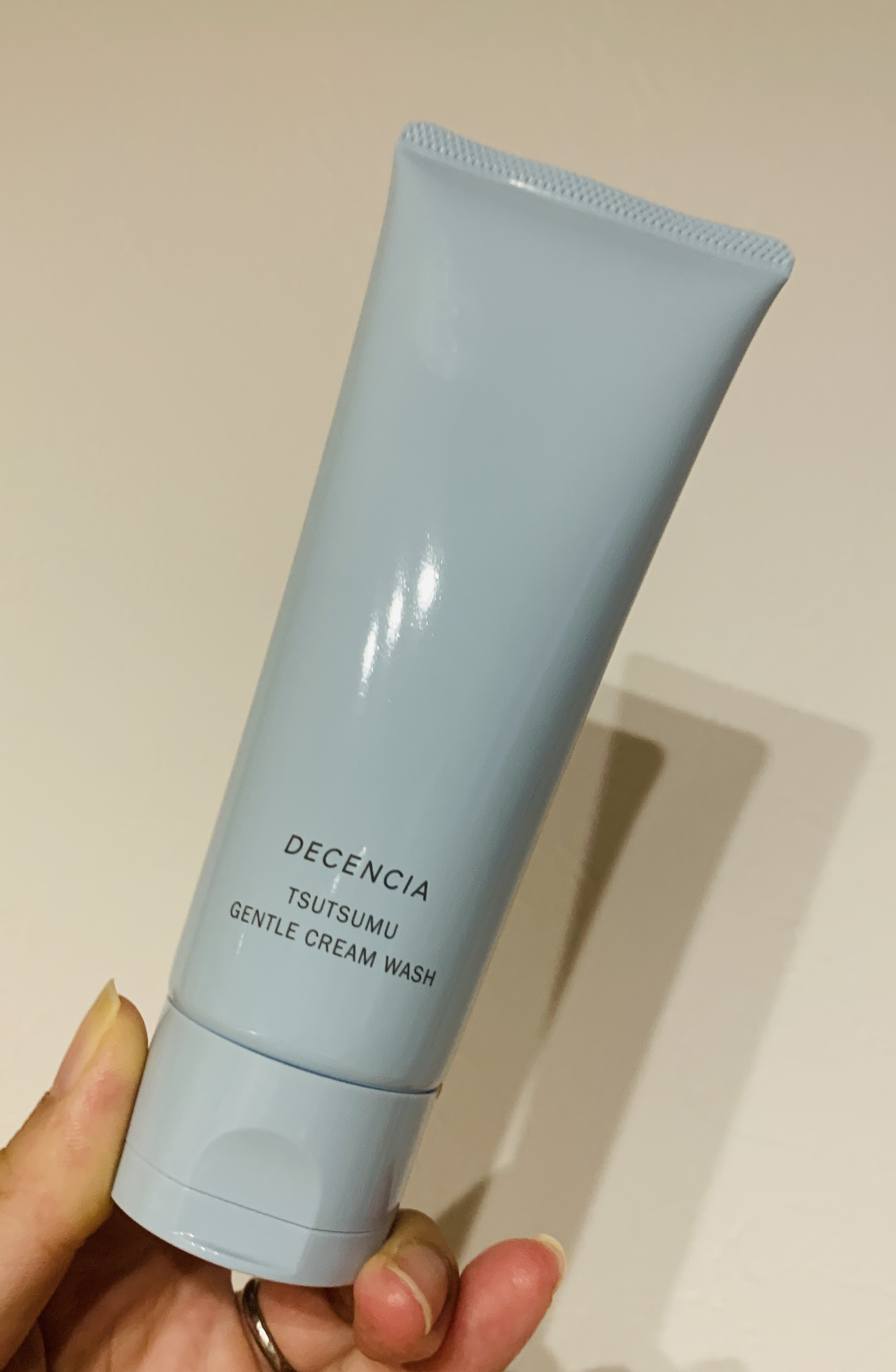 ディセンシア つつむ ジェントル クリームウォッシュ/DECENCIA/洗顔フォームを使ったクチコミ（1枚目）