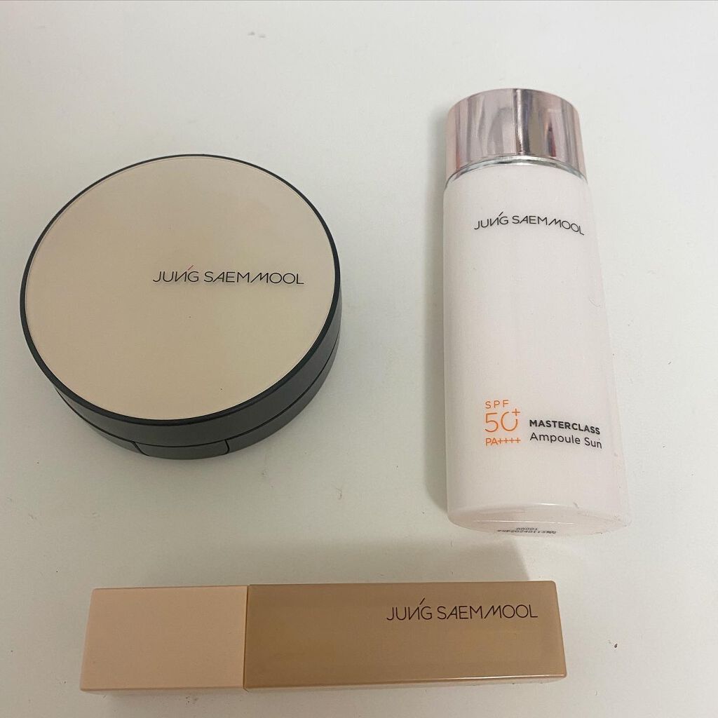 エッセンシャル スキン ヌーダー クッション Medium(本体+リフィル)/JUNG SAEM MOOL/クッションファンデーションを使ったクチコミ（1枚目）