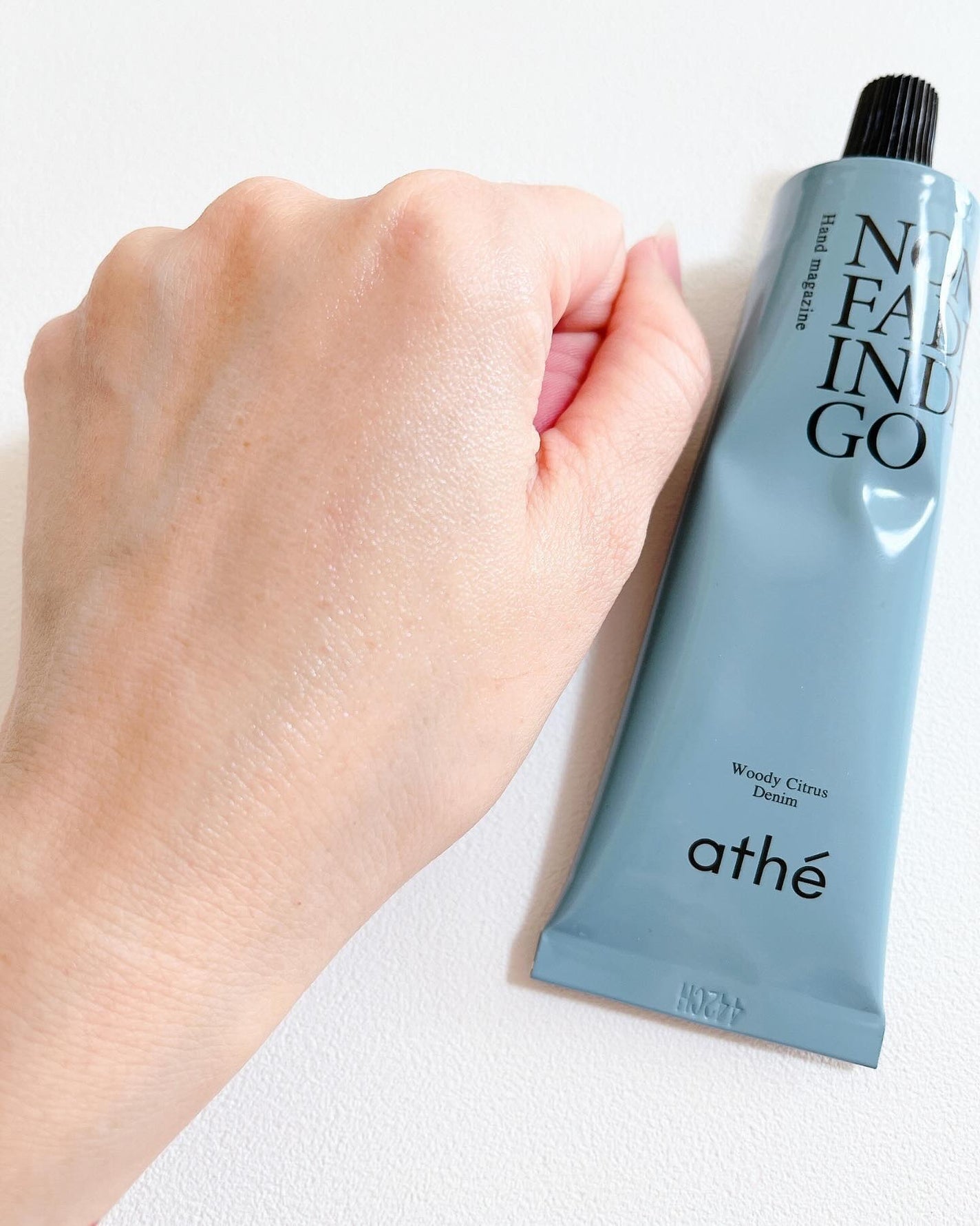 ハンドクリーム ノンフェード インディゴデニム/athé/ハンドクリームを使ったクチコミ(4枚目)