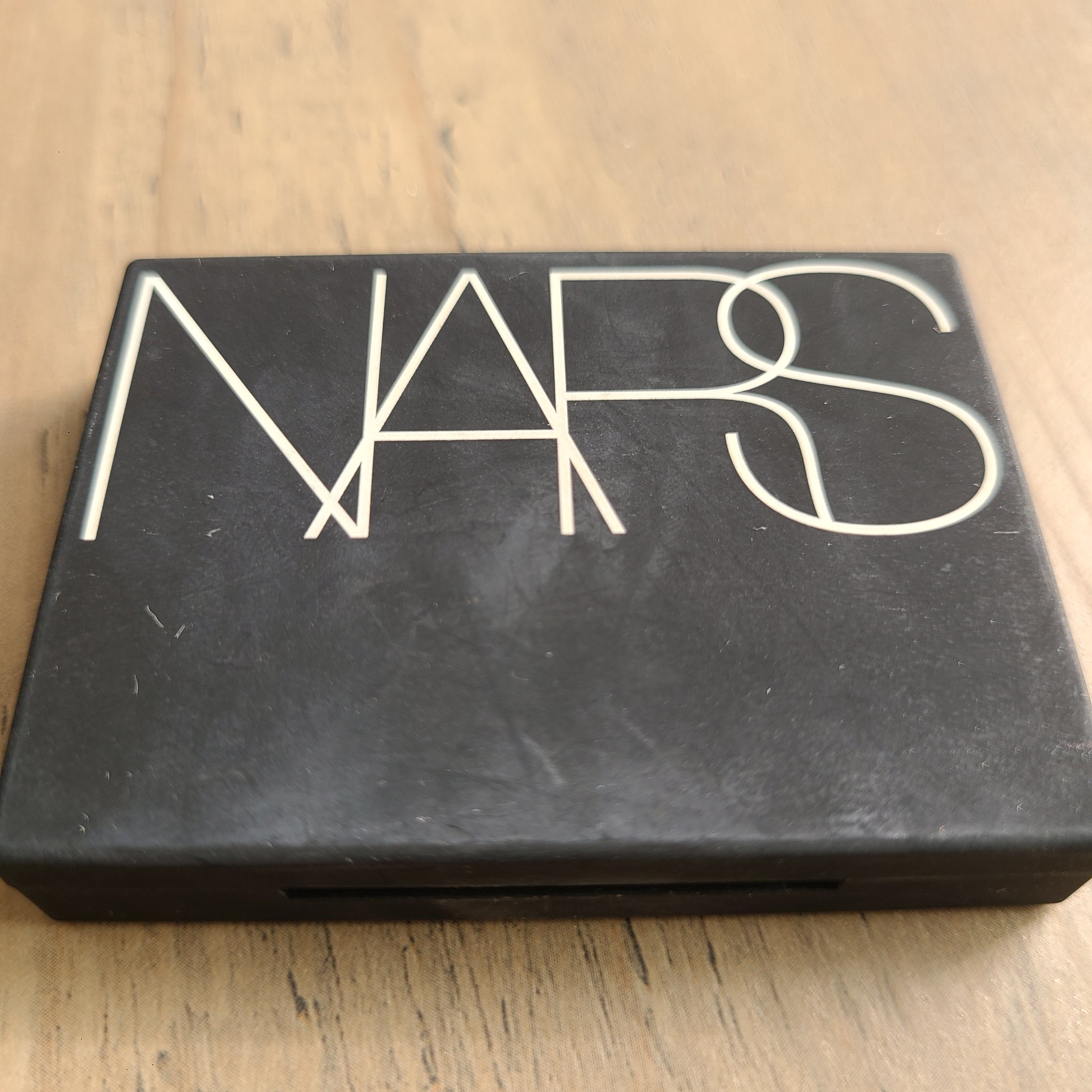ライトリフレクティングセッティングパウダー　プレスト　N/NARS/プレストパウダーを使ったクチコミ（2枚目）