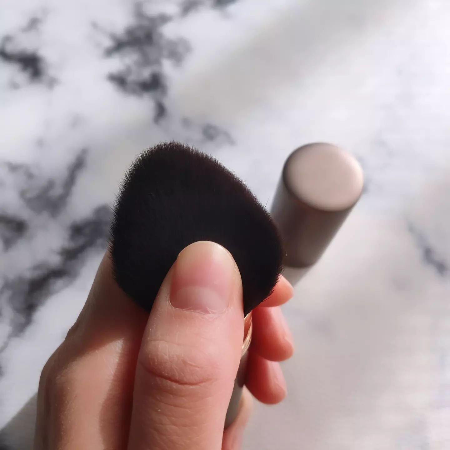 フェリセラテノン スライドブラシ/フェリセラ/メイクブラシを使ったクチコミ（3枚目）