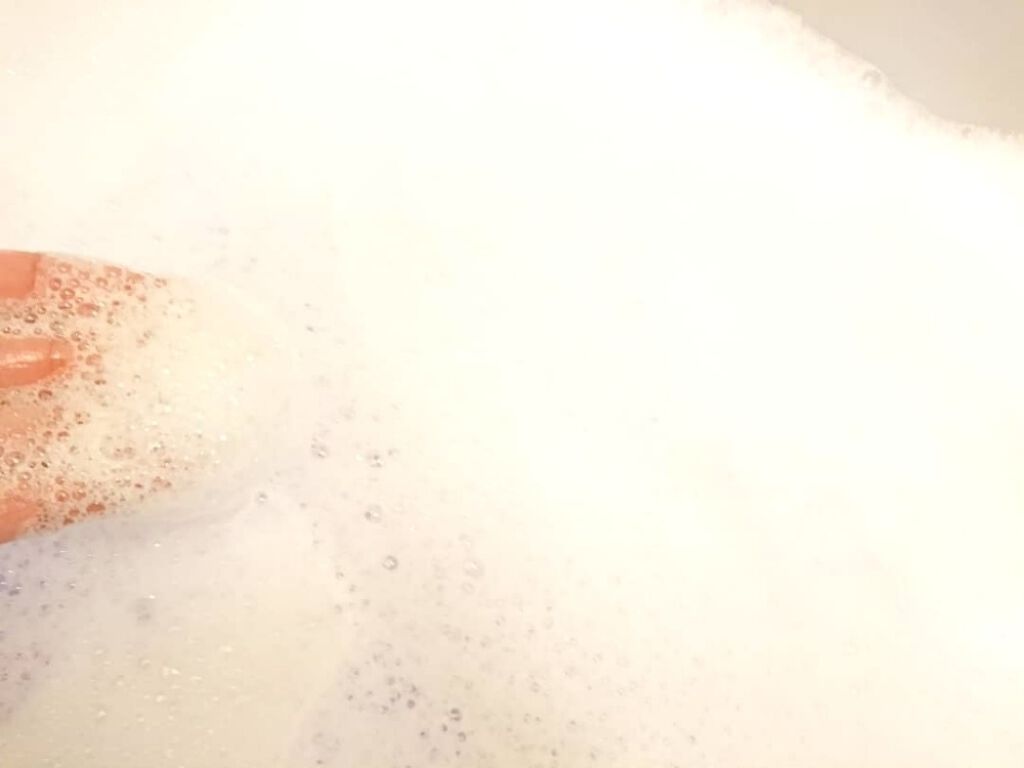 贅沢泡とろ 入浴料 スリーピングアロマの香り/お湯物語/保湿系入浴剤を使ったクチコミ(4枚目)