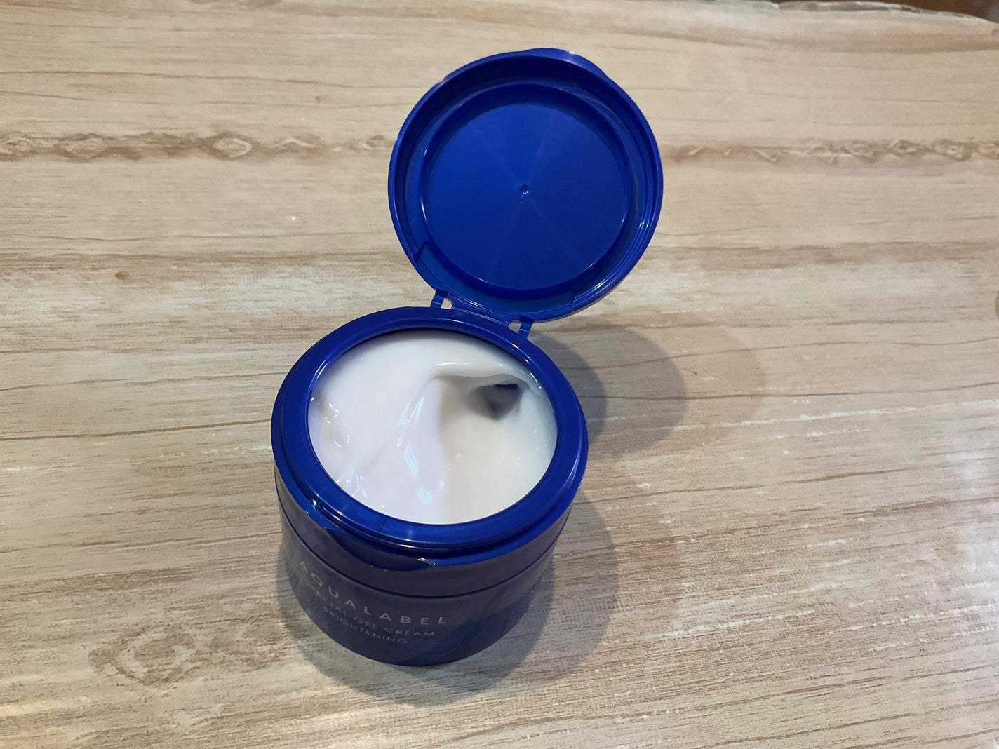 スペシャルジェルクリーム EX (ブライトニング) /アクアレーベル/オールインワン化粧品を使ったクチコミ(3枚目)