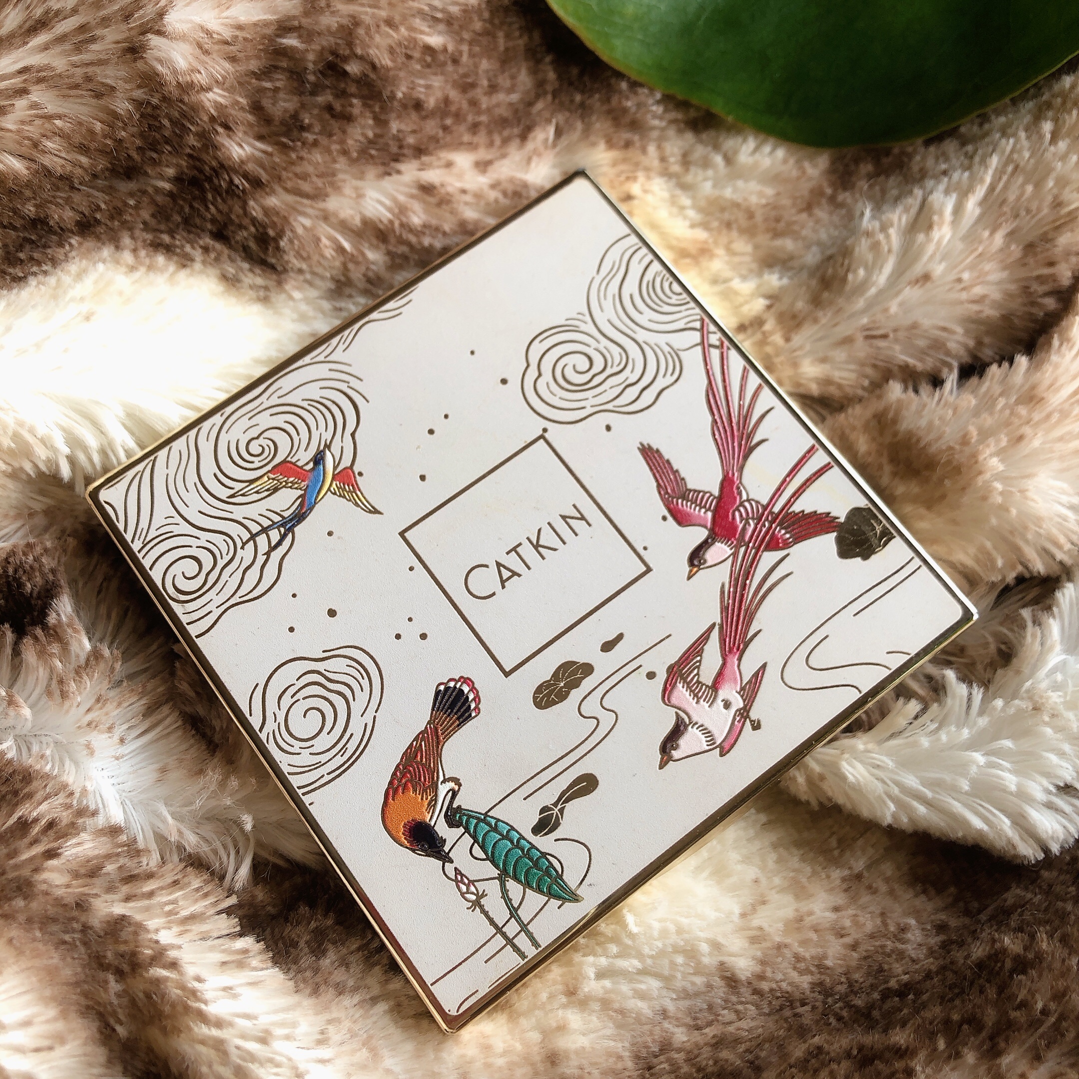 長相思シリーズ 9色アイシャドウパレット/CATKIN/アイシャドウパレットを使ったクチコミ（1枚目）