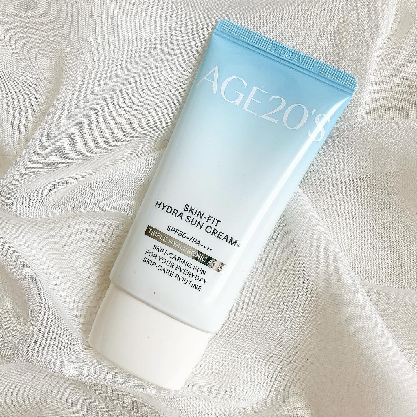 EVERY SKIN 日焼け止めクリーム & 水 EVERYSKIN