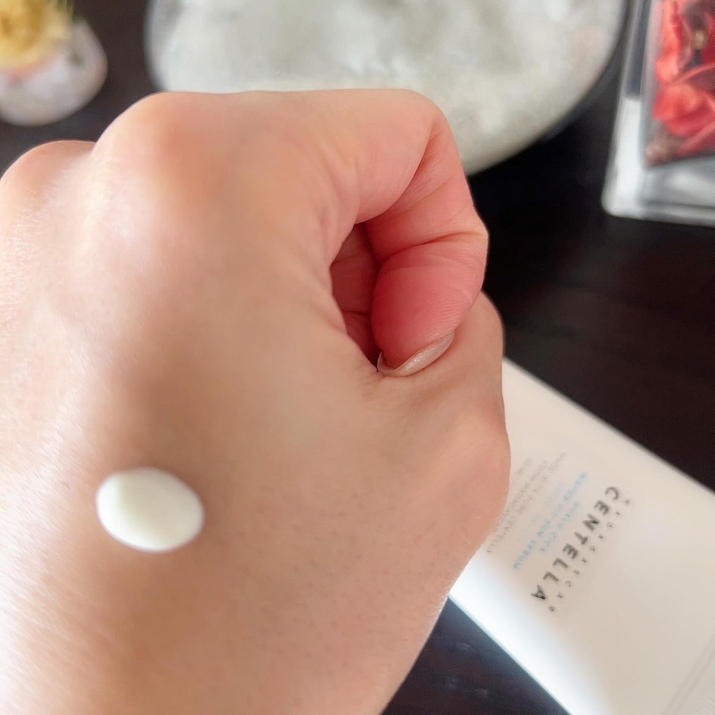 ヒアルーシカ ウォーターフィット サンセラム/SKIN1004/日焼け止めローションを使ったクチコミ(3枚目)