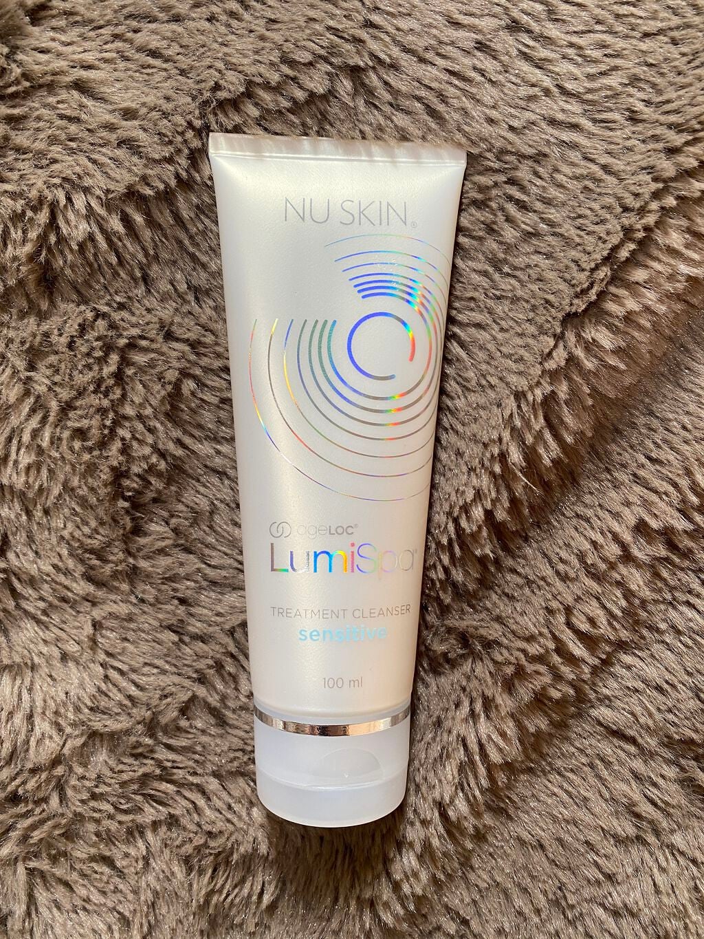 にじまま on LIPS 「ルミスパandクレンザー!🤎今日は私が毎日愛用してる洗顔を紹介..」(3枚目)