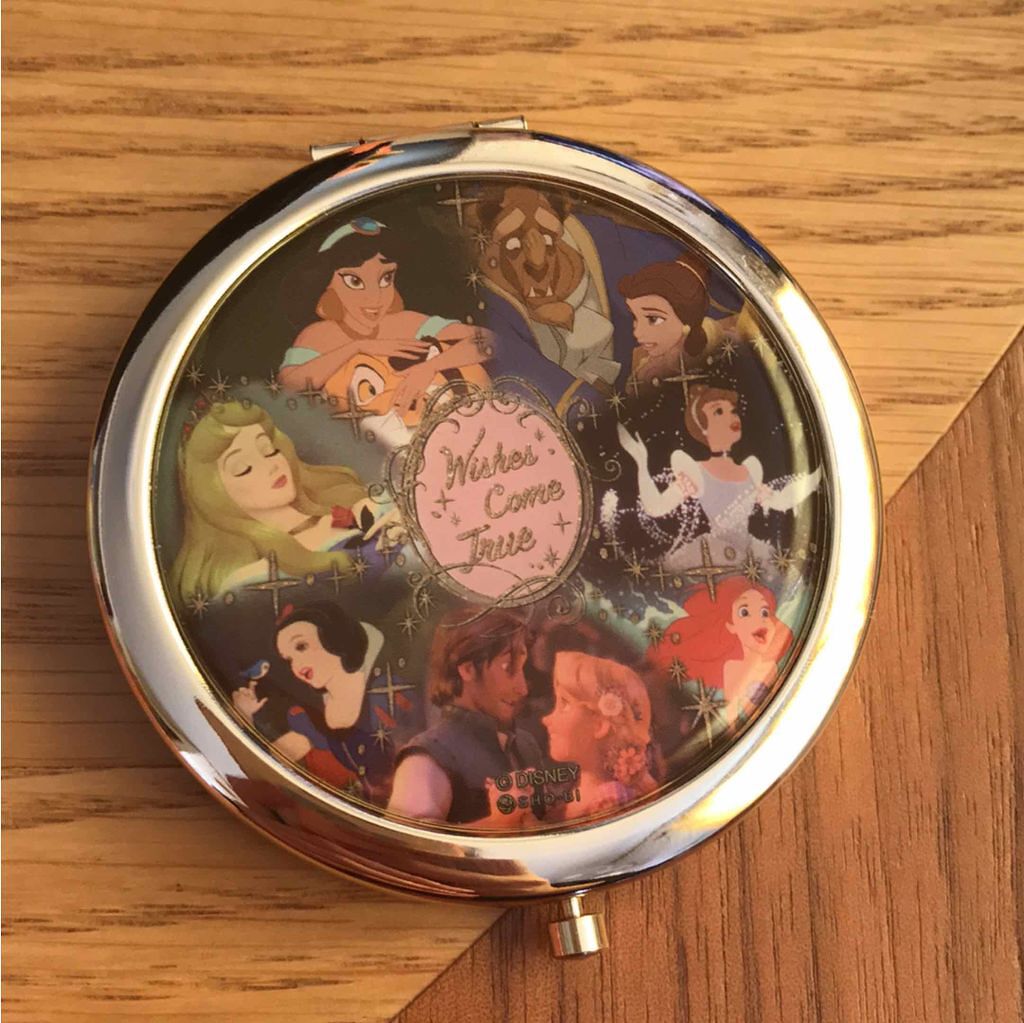 フランスぱん on LIPS 「フランスぱんのポーチの中身!!学校に持って行ってるものです!出..」(3枚目)