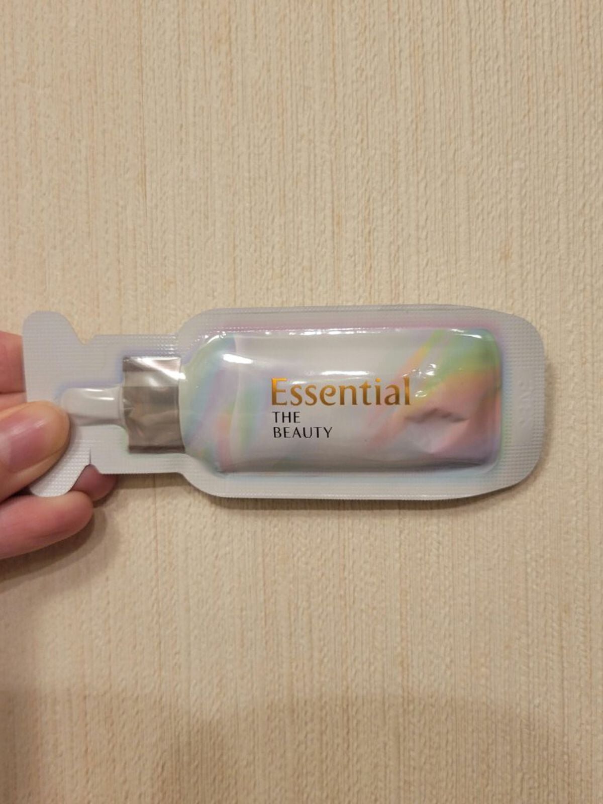 ザビューティ うるツヤチャージヘアパック/エッセンシャル/ヘアマスク・ヘアパックを使ったクチコミ(2枚目)