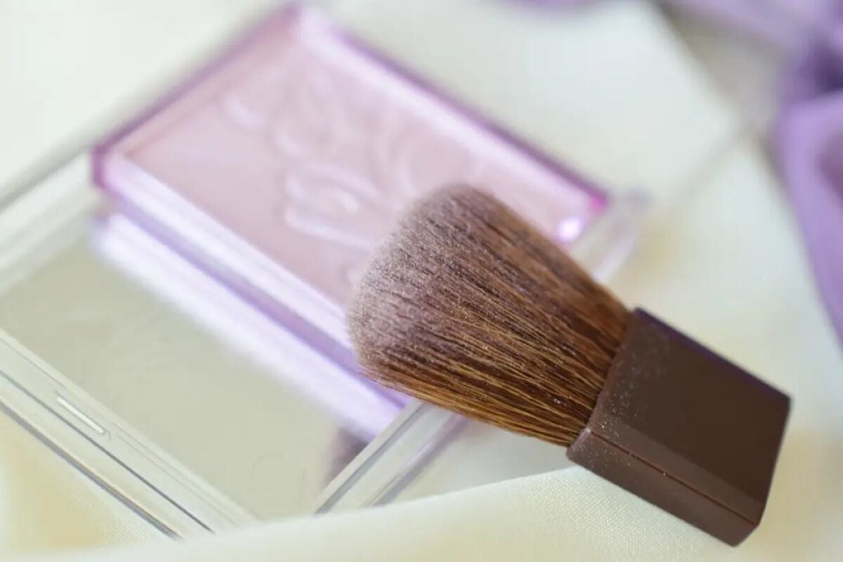 パールグロウニュアンサー/CEZANNE/パウダーハイライトを使ったクチコミ(3枚目)