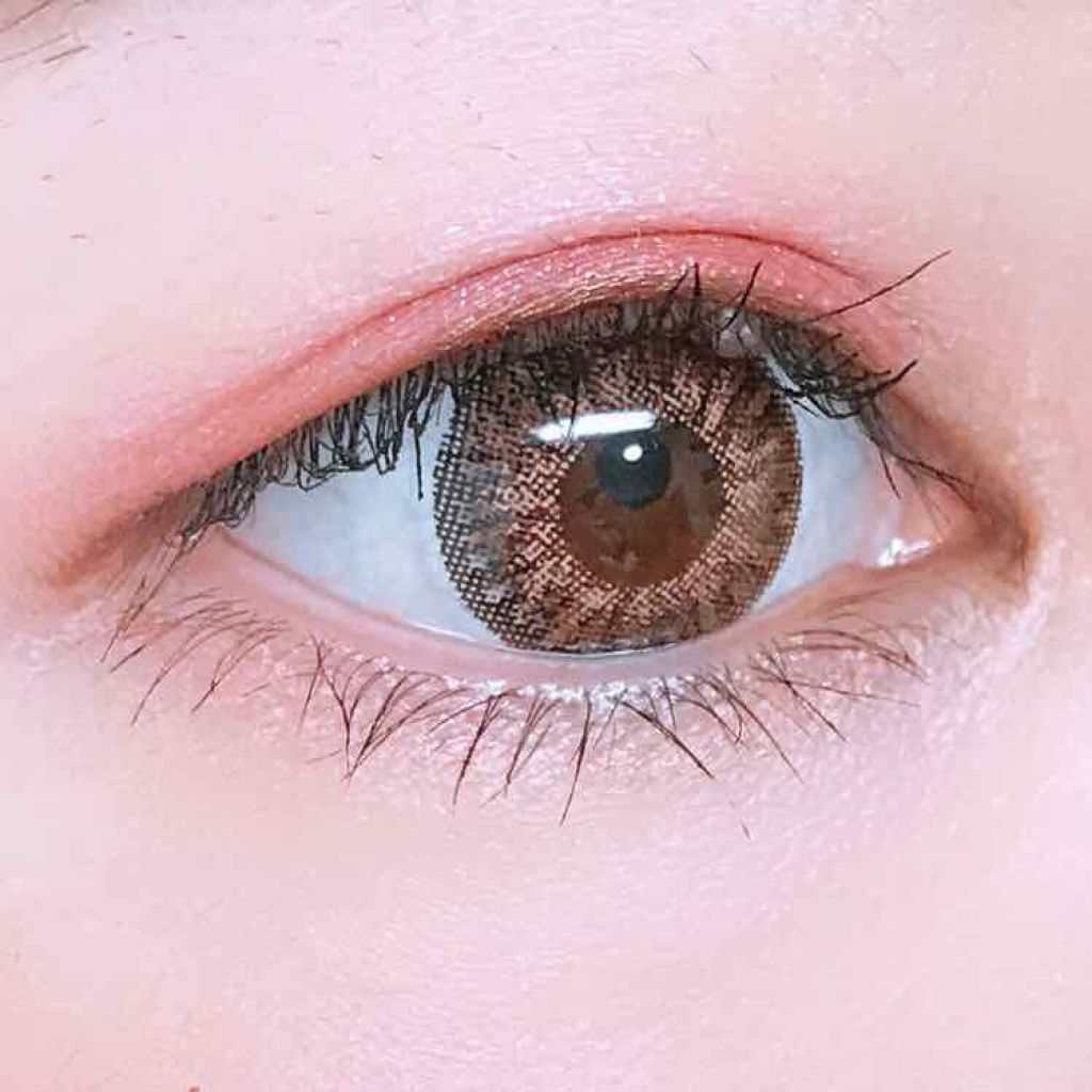 プリズム パウダーアイカラー/リンメル ロンドン/単色アイシャドウを使ったクチコミ（2枚目）